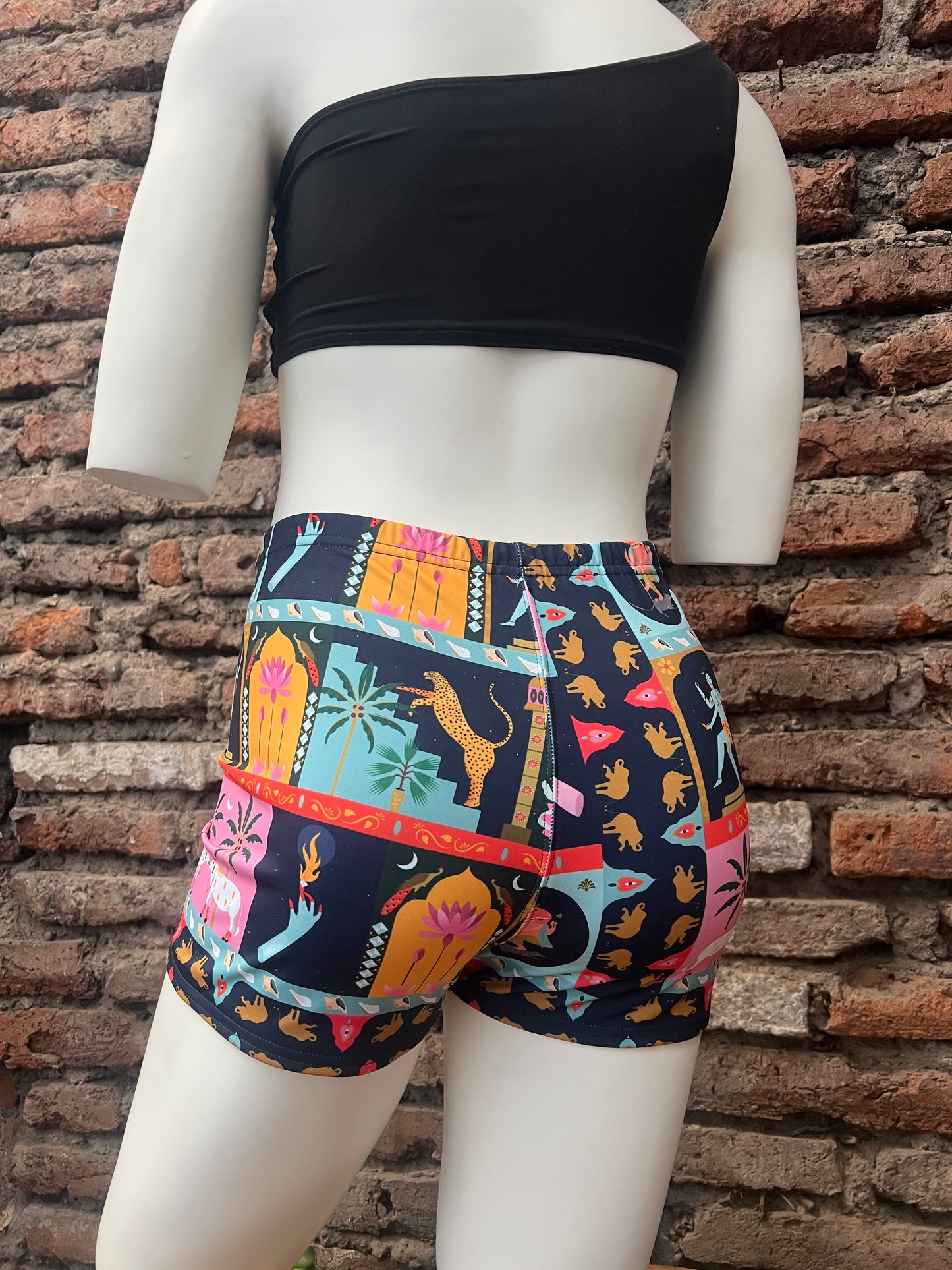 Yoga Shorts Mujer Shiva