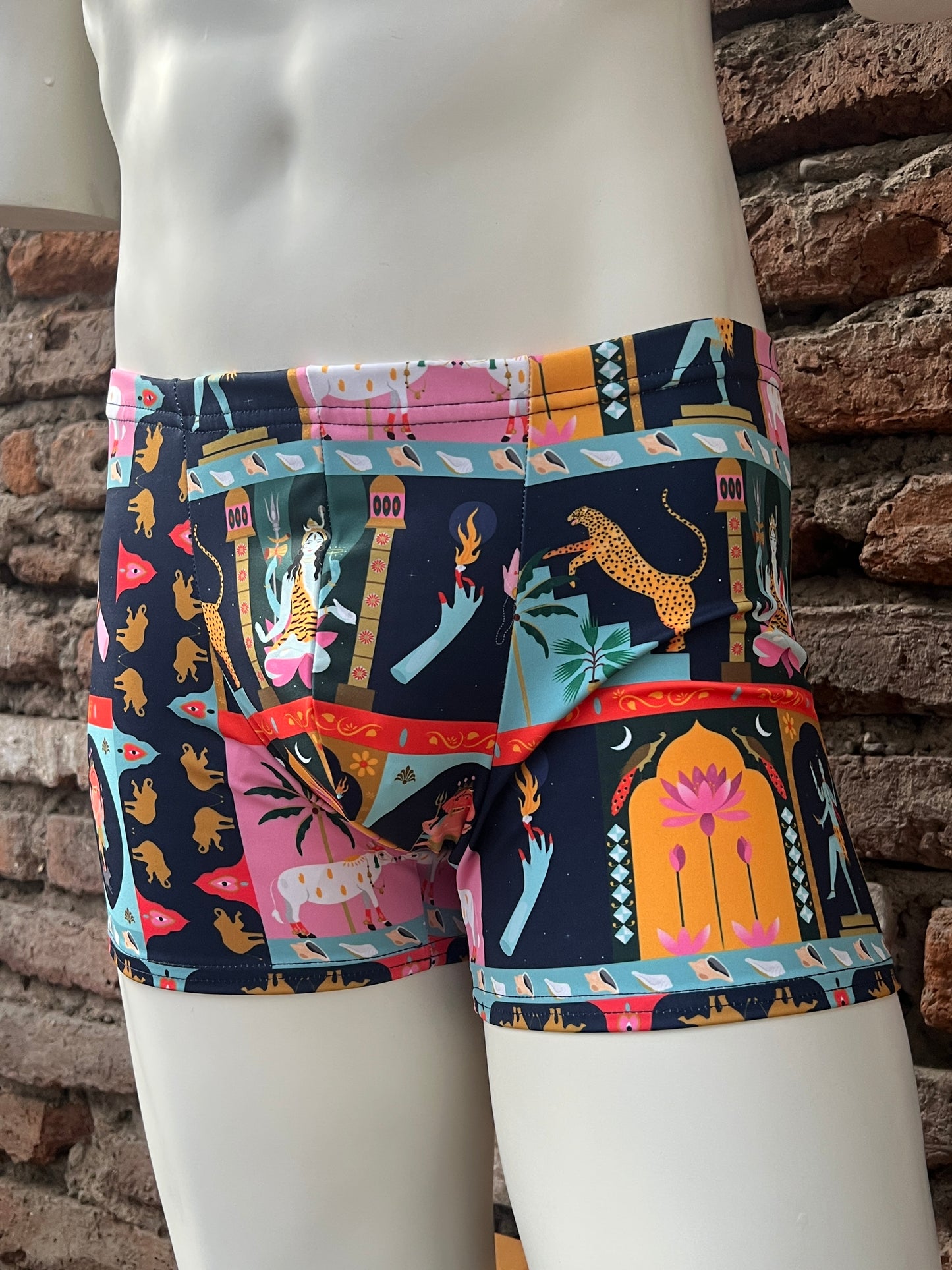 Short Hombre Shiva